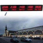 Duvar saati, dünya saat dilimi saati, birden fazla saat dilimi olan dijital saat, LED dünya saati, 3 parlaklık kademesi, 5 şehir için dünya saati, çok uluslu şirketler için