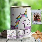E-Hediyeci Kişiye Özel Isim Yazılı Unicorn Hediye Kutusu - (4 Adet Isimli Çikolata + 4 Adet Sürpriz Mesajlı Şans Kurabiyesi