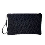 Ecrou Yıldız Desenli Siyah Süet Portföy – Yumuşak Süet Dokulu El Çantası, Bilek Askılı Şık Kadın Clutch, Gece & Günlük Kullanıma Uygun 30×19 cm Portföy Çanta