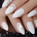 Eda Luxury Beauty Beyaz Mat Takma Tırnak Lüks Parlak 3D Kristal Taşlı Desenli Uzun Oval Stiletto Nail Art Set