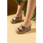 Ege's Shoes Yeni Sezon Platin Rahat Hafif Taban Yüksek Dolgu Topuk Terlik Sandalet