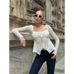 Ekru Peplum Etek Ucu Fırfırlı Güpür Bluz Uzun Kol Bağlama Detaylı Kare Yaka Şık Bluz