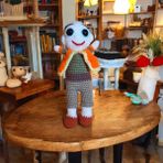 El Yapımı Kel Oglan Amigurumi Bebek – El Örgüsü Oyuncak | Yumuşak Pamuk Iplikten Sevimli El Işi Kel Oglan | Handmade Doll