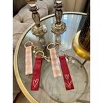 Elissydesign Kişiye Özel Kumaş Anahtarlık – Isim Baskılı - Pembe - Beyaz