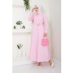 Eliva Kadın Pembe Saten Uzun Beyaz Çizgili Kuşak Kemerli Tesettür Elbise