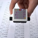 Elivora Toplama ve Çıkarma Işlemi Alıştırma Test Kaşesi – Matematik Eğitim Oyuncağı | Ayarlanabilir Rulo Damga | Eğlenceli Matematik Soruları | 1-100 Arası Sayılar | Çocuklar Için Pratik ve Öğrenme Arac - Option-1 - Var