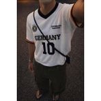 Elku Moda Erkek Oversize V Yaka Nakışlı Triko Tişört Geniş Kesim Örme Yazlık T-Shirt - Beyaz