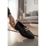 Enoch Kadın Baget Kesim Kristal Taşlı Gold Tokalı Klasik Loafer
