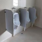 Erkekler Pisuar PVC Kurulu Oda Bölücü Duvara Monte Pisuar Bölme Okullar ve Restoranlar için İdeal Ekstra Gizlilik ve Konfor için Tuvalet Bölme Paneli.