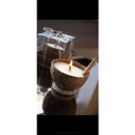 Ersu Store Büyük Boy Altlıklı Özel Tasarım Gerçek Hindistan Cevizi Kabuğunda Soya Wax Mum Ile Gerçek Tarçın - 1 Adet