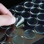 Esmo Home Şeffaf Çift Taraflı Yuvarlak Montaj Bandı 42 Adet 10MM Iz Bırakmayan Yapışkan Nokta Duvar Askı Poster Fotoğraf Sabitleyici, Adsorpsiyon Teknolojisi, Çıkarılabilir ve Tekrar Kullanılabilir - Option-1 - 0 - Siyah - 1 Adet