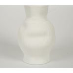 Evdema BEYAZ DARBELİ VAZO KISA 15*15*23 CM AK.JM00010