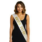 evimdeyokyok Evimdeyokyok Beyaz Saten Üzerine Kalın Altın Yazılı Bride To Be Kuşağı Çok Renkli
