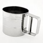 Fame Kitchen Mutfak İçin Pratik Kollu Metal Un Eleği Gümüş