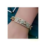 FAMEMUS ACCESSORY 0040798 Sevgililer Ve Özel Günler Için Zarif Taş Detaylı Gold Renk Bileklik
