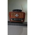 Famemus Accessory Hem Şarjzlı Hem Güneş Enerji ile Çalışan Nostajik Radyo Ses Bombası BOYUT:13*18CM