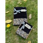 Fantastic Collection Bordürlü Işlemeli Siyah Yaprak Desenli Özel Kadife Hediyelik Havlu Seti, Banyonuzda zarafetin ve lüksün yeni tanımı: Fantastik Collection Özel Kadife Bordürlü Havlu - 50 x 90 cm - 30 x 50 cm