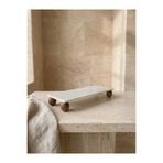 FARALYAHOME Dekoratif Gerçek Mermer Banyo Düzenleyici ve Mutfak Sunum Tepsisi Ahşap Ayaklı 40x15 cm