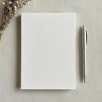 Fark Tanıtım Çizgili Not Defteri – 64 Yaprak, 90 gr Ivory Kağıt, Amerikan Ciltli Not Defteri, Ofis ve Günlük Kullanım İçin İdeal (Beyaz, A5 (14,8cm x 21cm))