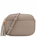 FashionPuzzle Chevron Kapitone Crossbody Kamera Çantası Zincir Kayışı ve Püsküllü, Traverten, One Size