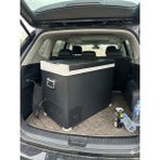 Feer Teknoloji 50L Taşınabilir Kompresörlü Araç Buzdolabı – Çift Bölmeli, Uygulama Kontrollü Outdoor Dondurucu 12-220 Volt Dönüştürücü hediye. - 50,1 lt - Siyah
