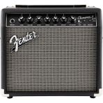 Fender Champion II 25 Elektro Gitar Amfisi 25 Watt Güçte Şık Siyah Renkli Tasarım