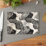 Feyza Design Modern Fluid Art Cam Kesme Tahtası, Şık ve Dayanıklı Tasarım - Ahşap - Ceviz - Seçenek 1