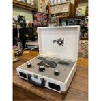 Feyza Design Retro Araba Kadranlı Taşınabilir Vintage Radyo, Şık Tasarım ve Kaliteli Ses - Ahşap - Beyaz