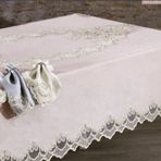 Finezza 160x230 cm 17 Parça 8 Kişilik Masal Lüx Dantelli Simli Keten Kumaş Krem Dikdörtgen Sofra Takımı