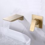 Fırçalanmış Altın Banyo Lavabo Bataryası Musluk Şelale Banyo Bataryası Duvara Monte Tek Kollu Şık Küvetler ve Lavabolar için 2 Delikli Tasarım Dayanıklı ve Zarif.