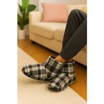 Fluffy 978846532032 Polar Ekose Baskılı, İçi Peluş, Kalın Ve Kaydırmaz Taban Erkek Ev Pandufu Botu