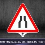 FM Trafik Tek Taraflı Her İki Taraftan Daralan Yol Tabelası