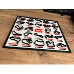 Formula 1 2026 Takvimi – 3D Pist Tablosu (22X25 Cm) | Masaüstü Standlı & Duvara Asılabilir Çerçeve - 25 cm x 22 cm - Beyaz