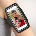 Forzacase iPhone 14 Pro ile Uyumlu Spor ve Koşu Için Anahtar Kulaklık Girişli Kol Bandı - FC1147 - Siyah