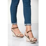 Fox Shoes 9674040205 Bej Dolgu Topuklu Ayakkabı