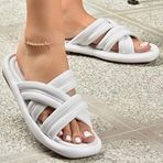Fox Shoes K848220209 Beyaz Kalın Bantlı Kadın Terlik