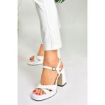 Fox Shoes M404100109 Beyaz Platform Topuklu Kadın Ayakkabı