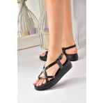 Fox Shoes Siyah Hakiki Deri Parmak Arası Kadın Sandalet M291050703