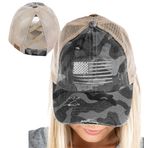 Funky Junque Çapraz Çapraz Şapka Kadın Beyzbol Şapkası Yıpranmış At Kuyruğu Dağınık Topuz Kamyoncu Ponycap, Amerikan Bayrağı - Gri Kamuflaj W/File, Tek Beden