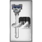 FUSION Gillette Skinguard Sensitive Tıraş Makinesi Manyetik Standlı Premium Edition