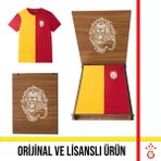 Galatasaray Lisanslı 5 Yıldızlı Yetişkin T-Shirt Hediye Aslan Ahşap Kutulu - M - Sarı