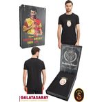 Galatasaray Orijinal Lisanslı Arma T-Shirt Metin Oktay Baskılı Hediyelik Ahşap Kutulu