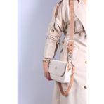 Galb Leather Günlük Kullanıma Uygun 5 Bölmeli Şık Kadın Omuz Çantası 23CM-14CM GLB4090 - Krem - Altın