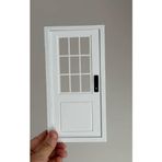 Genel 1:12 Ölçek Minyatür Kapı, Beyaz, Ahşap, 9 Panelli Pencereli Tasarım, Metal Siyah Kol ile, Diorama ve Maket Aksesuarı, 14 Yaş ve Üzeri