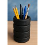 Gerçek Lastik Desenli Kalemlik | Ebatlar: 8,5 cm x 10 cm | Yüksek Kalite 3D Baskı | Çevre Dostu PLA Malzeme | Kalem Kutusu | Masa Kalemliği