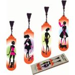 Gift Hediyelik Metal Püsküllü Kitap Ayracı Seti (Lady And Doggy)