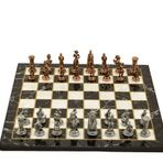 Gift Home Metal Satranç Takımı Orta İngiliz Antik Taş ve Düz Mermer Desenli Satranç Tahtası