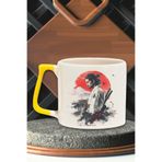 giftkonsept Samuray İlüstrasyon 1 Baskılı Japon Savaşçı Anime Manga Doğum Günü Hediye Sarı Kulplu Kupa Bardak, QBT5296