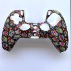 Gizala Ps5 Desenli Dualsense Silikon Kutulu Kırmızı-Siyah Silikon Kılıf