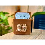 Go Aksesuar Airpods 1. Nesil ve 2. Nesil Uyumlu Ayıcık Tasarımlı Kalın Silikon Kılıf - Brown